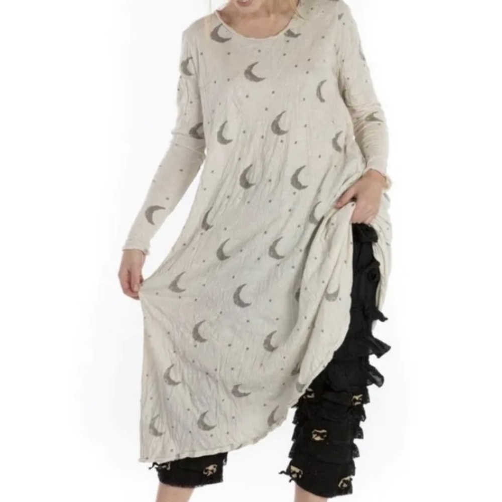 MAGNOLIA PEARL Moon and Stars Dylan Dress